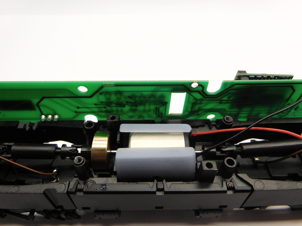 HMT002F-2.jpg