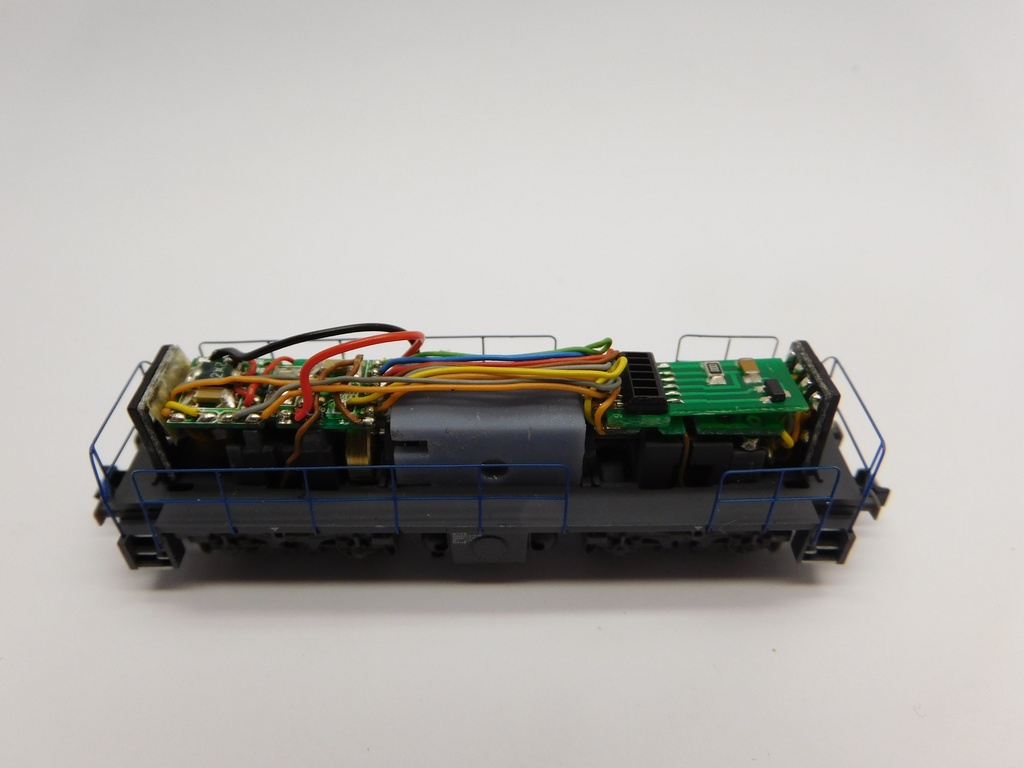 NM040C_2-2.jpg