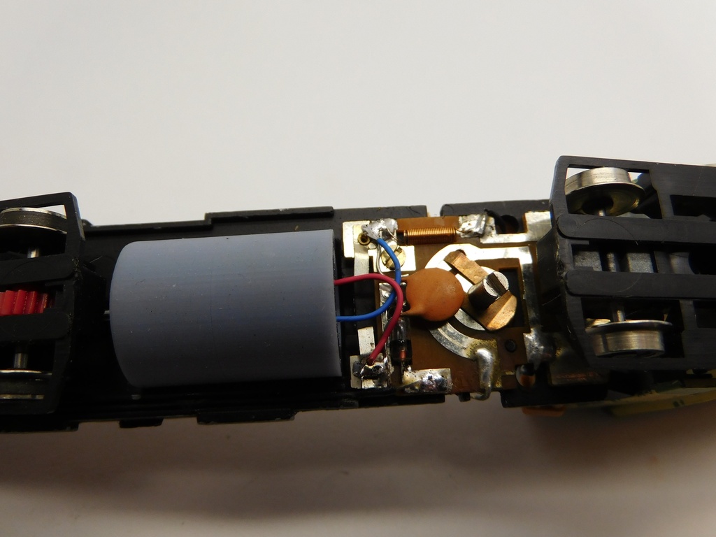 HR009F-2.jpg