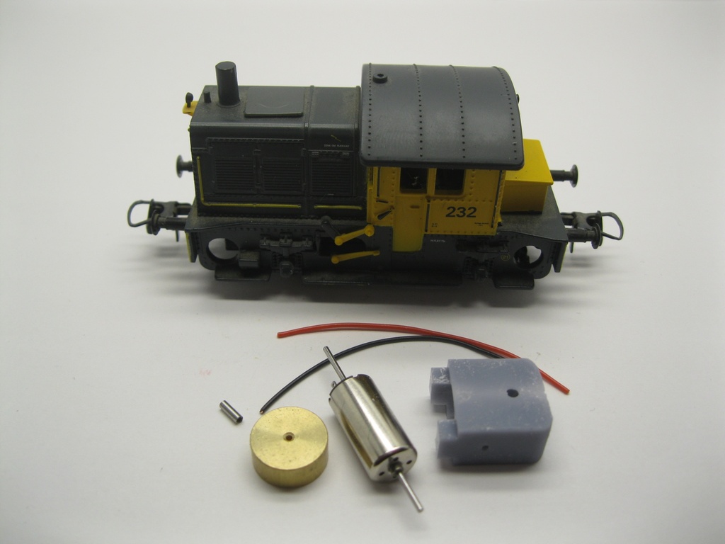 Roco 200/300 Sik BR 98.3 Ptl 2/2 KPEV T2 Glaskasten