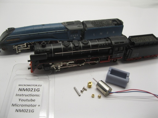 [NM021G] Minitrix BR 01 Motor in Lok, UK Class 7P, Class 4A