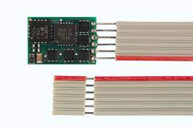 [830573] Decoder DH10C-1 Mit Flachbandkabel für NEM 651 (empfohlen für Minitrix) 2. Generation  DCC + Selectrix